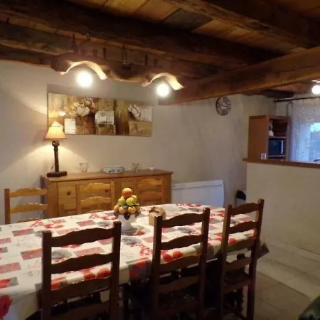 House Le Cytise 2 *